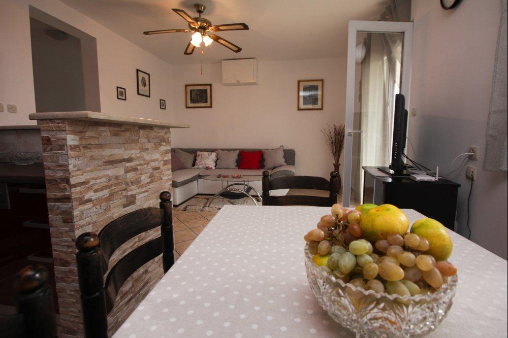 Apartment Miljenko Tomic Сплитска Экстерьер фото